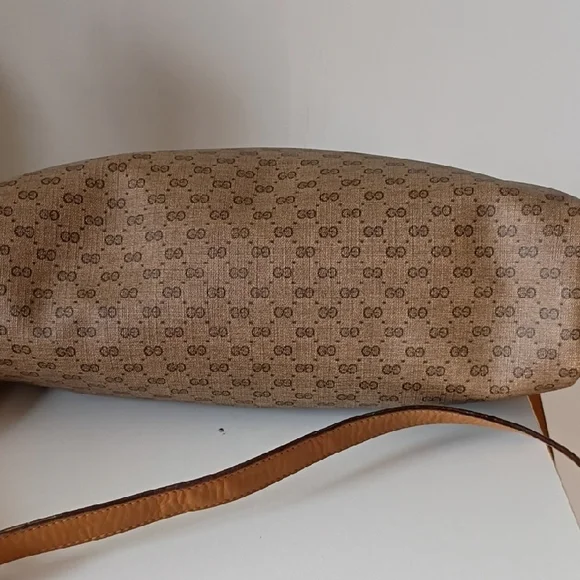 Vintage Gucci Micro GG brown coated canvas crossbody camera bag - Picture 10 of 16